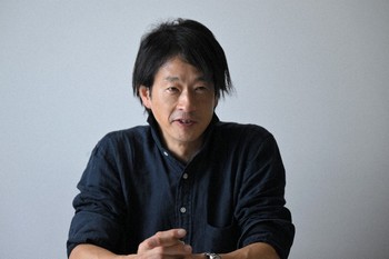 鈴木エイト.jpg
